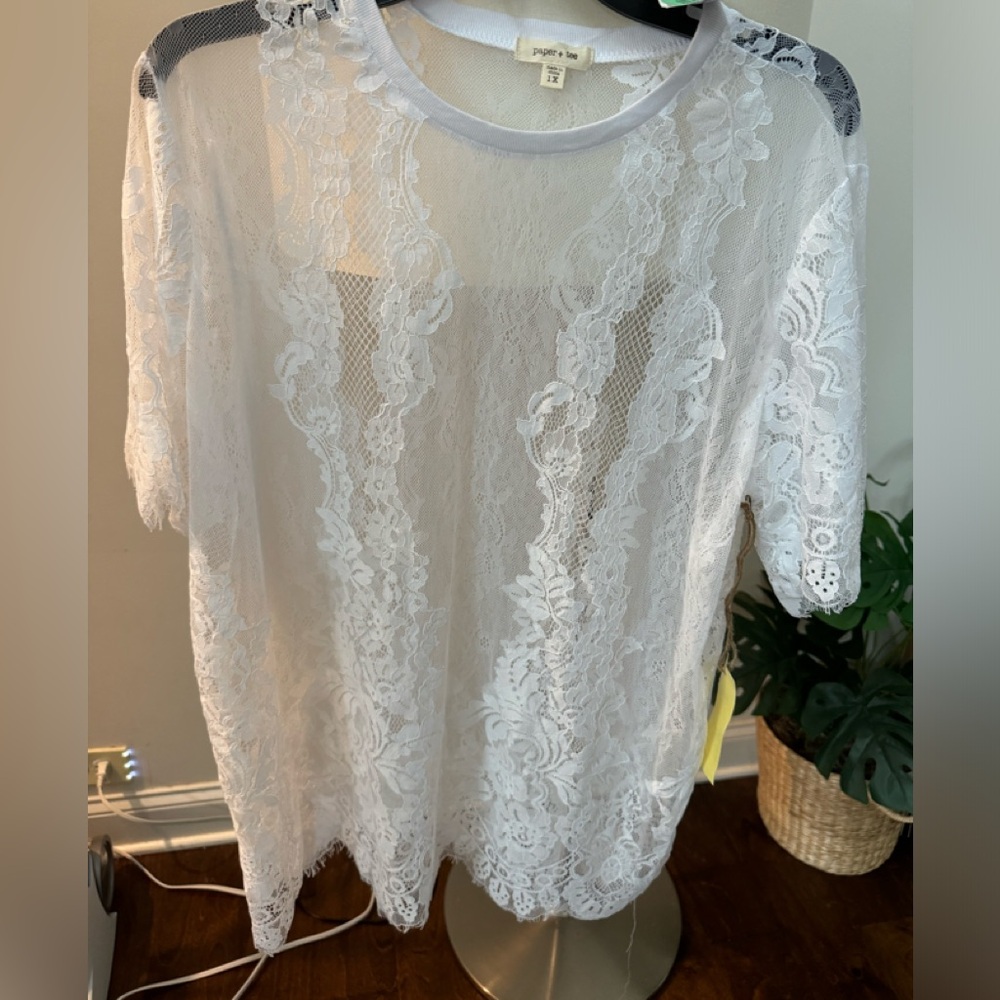 Women’s Lace sheer blouse NWT size XL